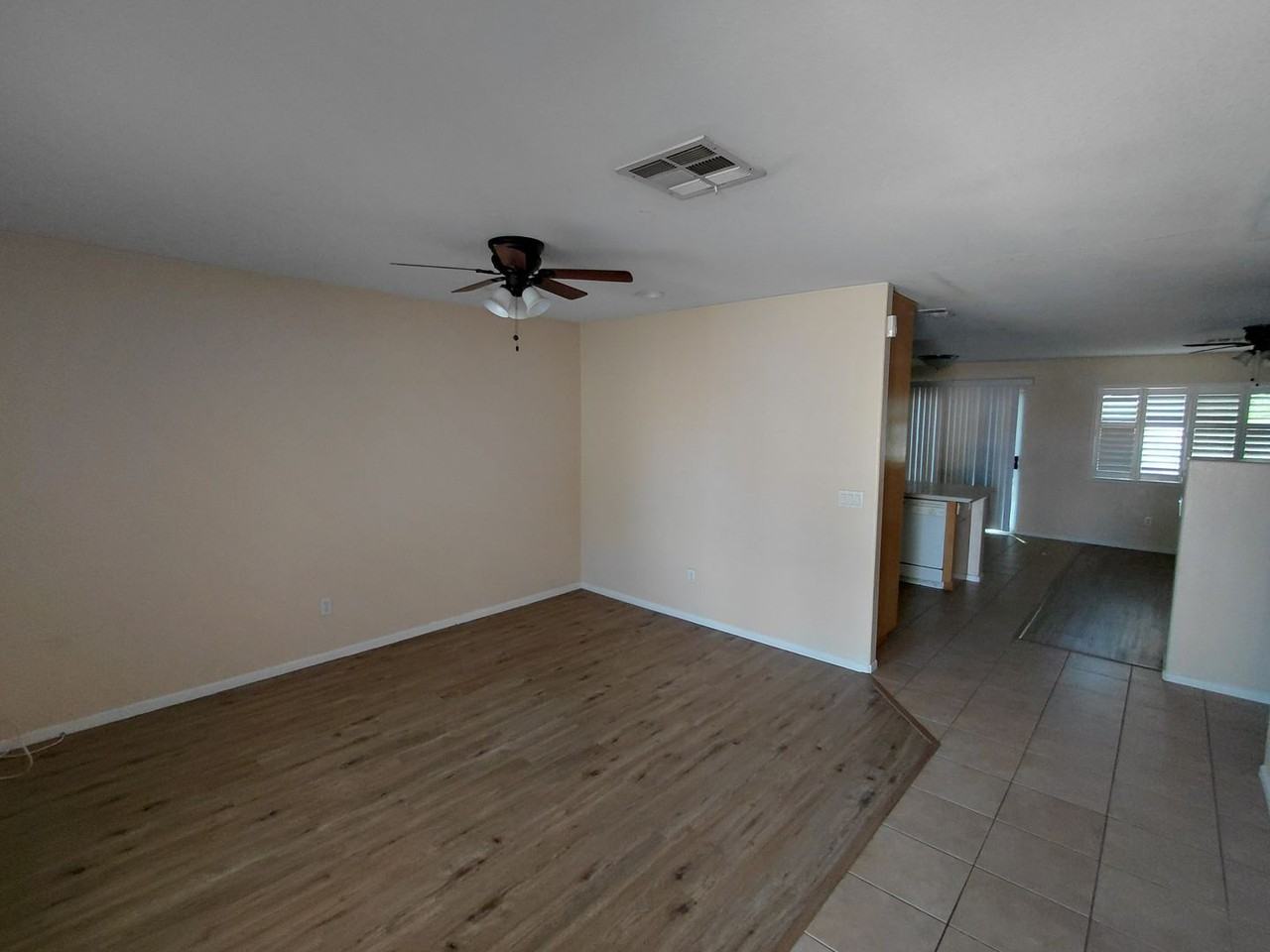 900 Flammang Ave - Photo 2 of 10