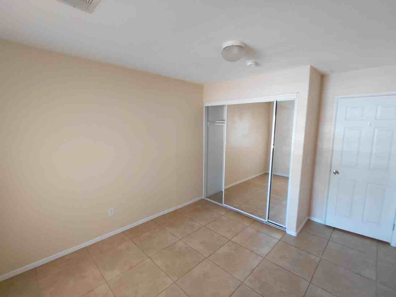 900 Flammang Ave - Photo 4 of 10