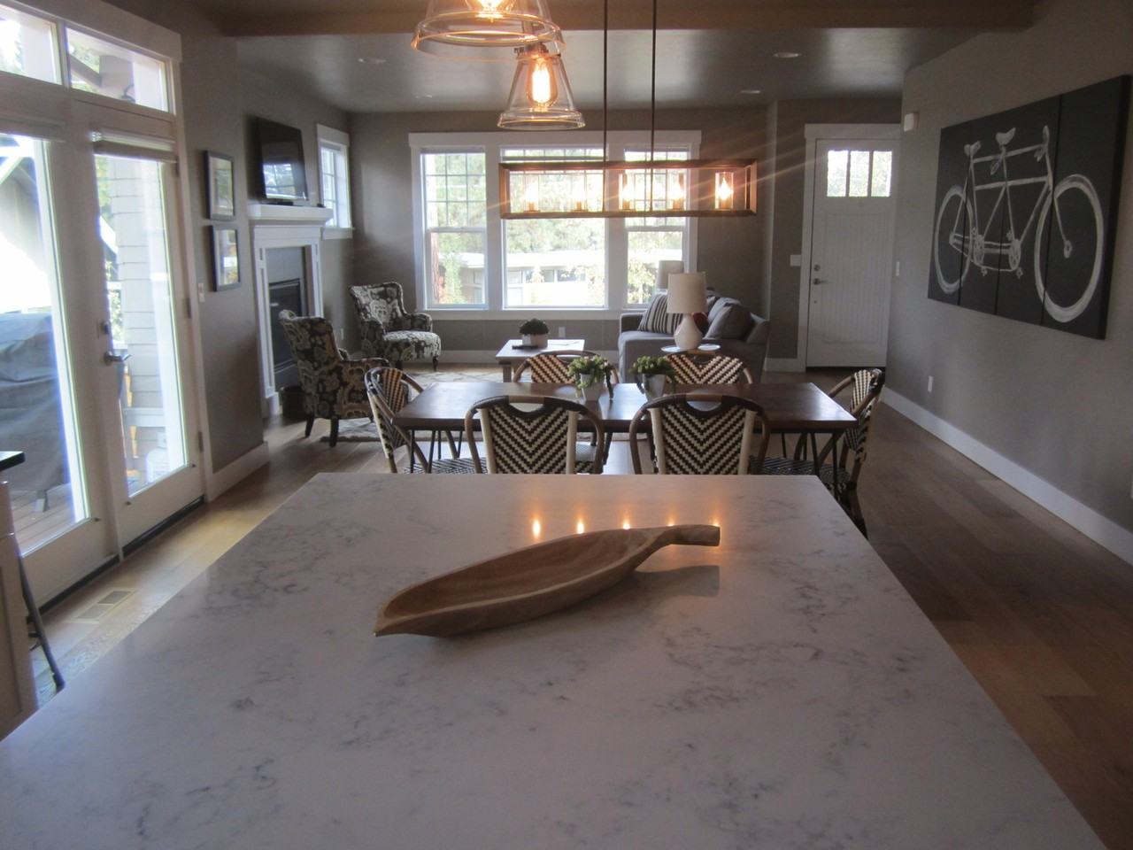 2397 Nw Drouillard Ave - Photo 6 of 25