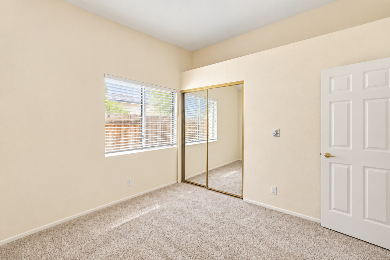 701 Southbrook Dr - Photo 6 of 10