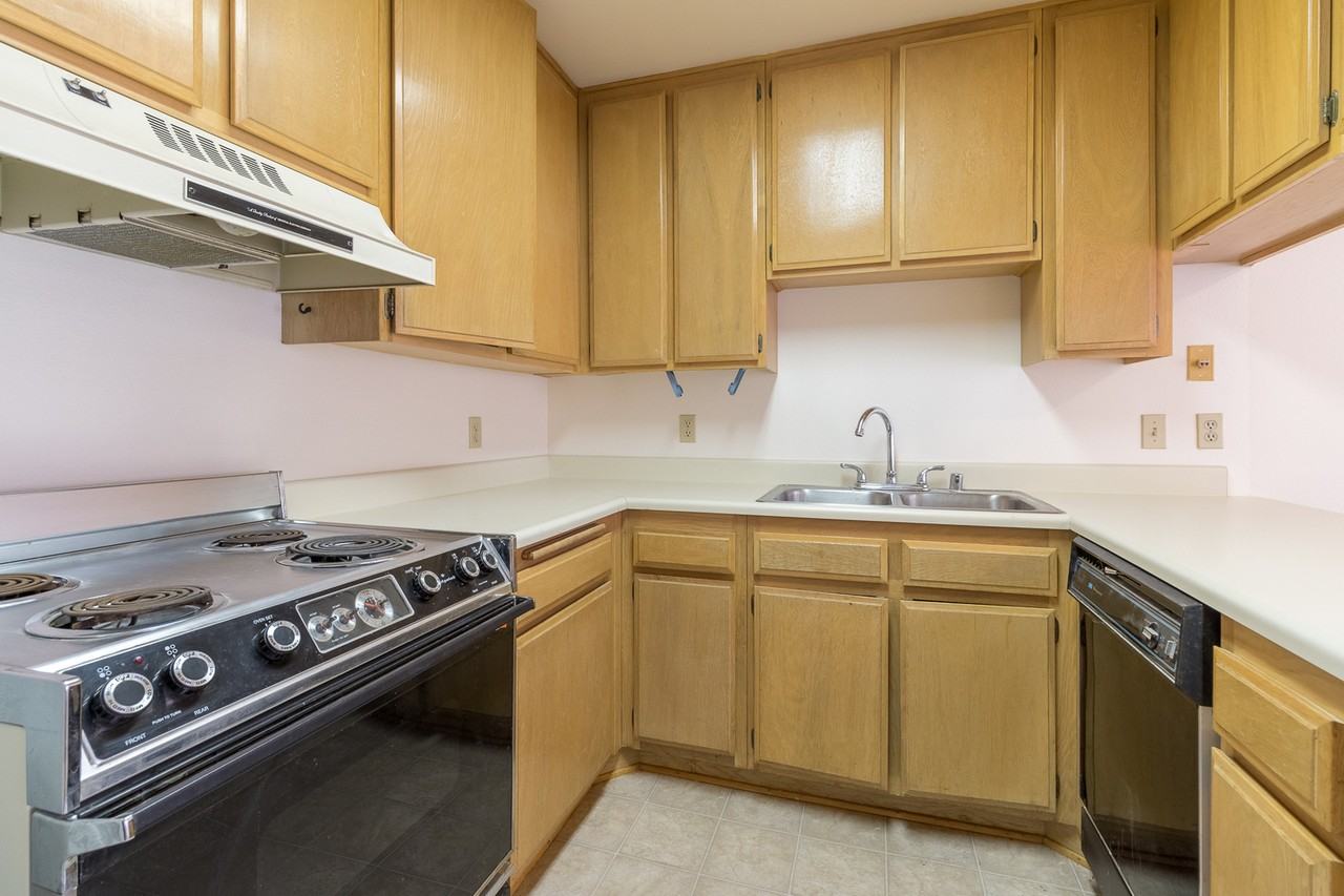 6815 Remmet Ave #323 - Photo 5 of 8