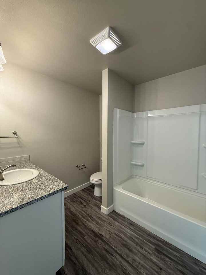 1909 133rd St - Photo 5 of 10