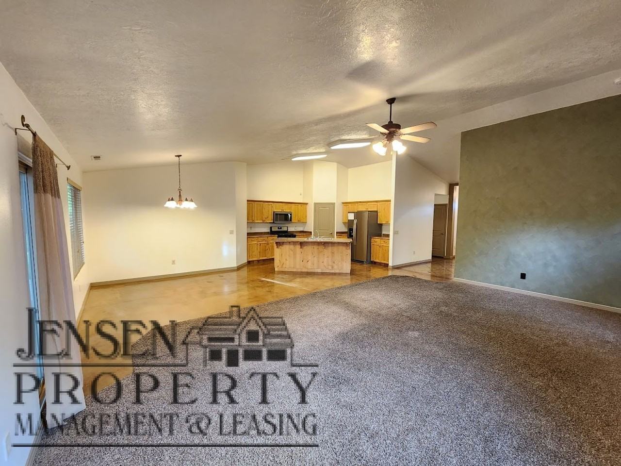 2035 W 1860 N - Photo 6 of 45