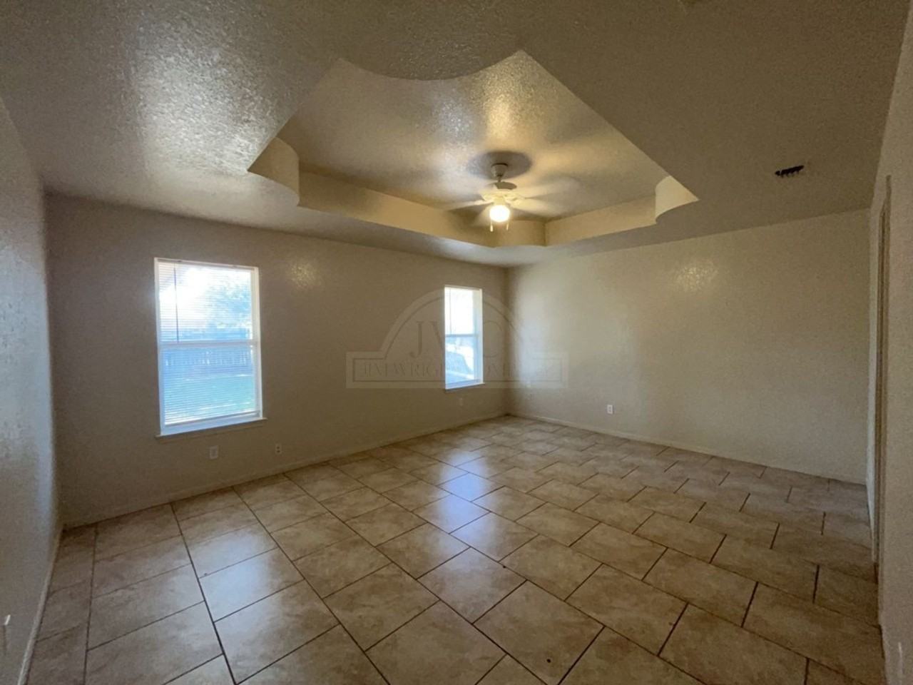 2700 Diaz Dr - Photo 6 of 11