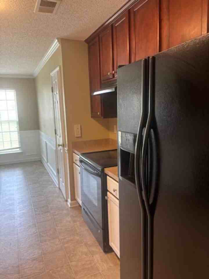 726 Denise Ct - Photo 3 of 22
