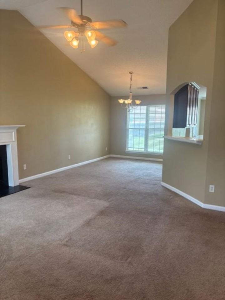 726 Denise Ct - Photo 7 of 22