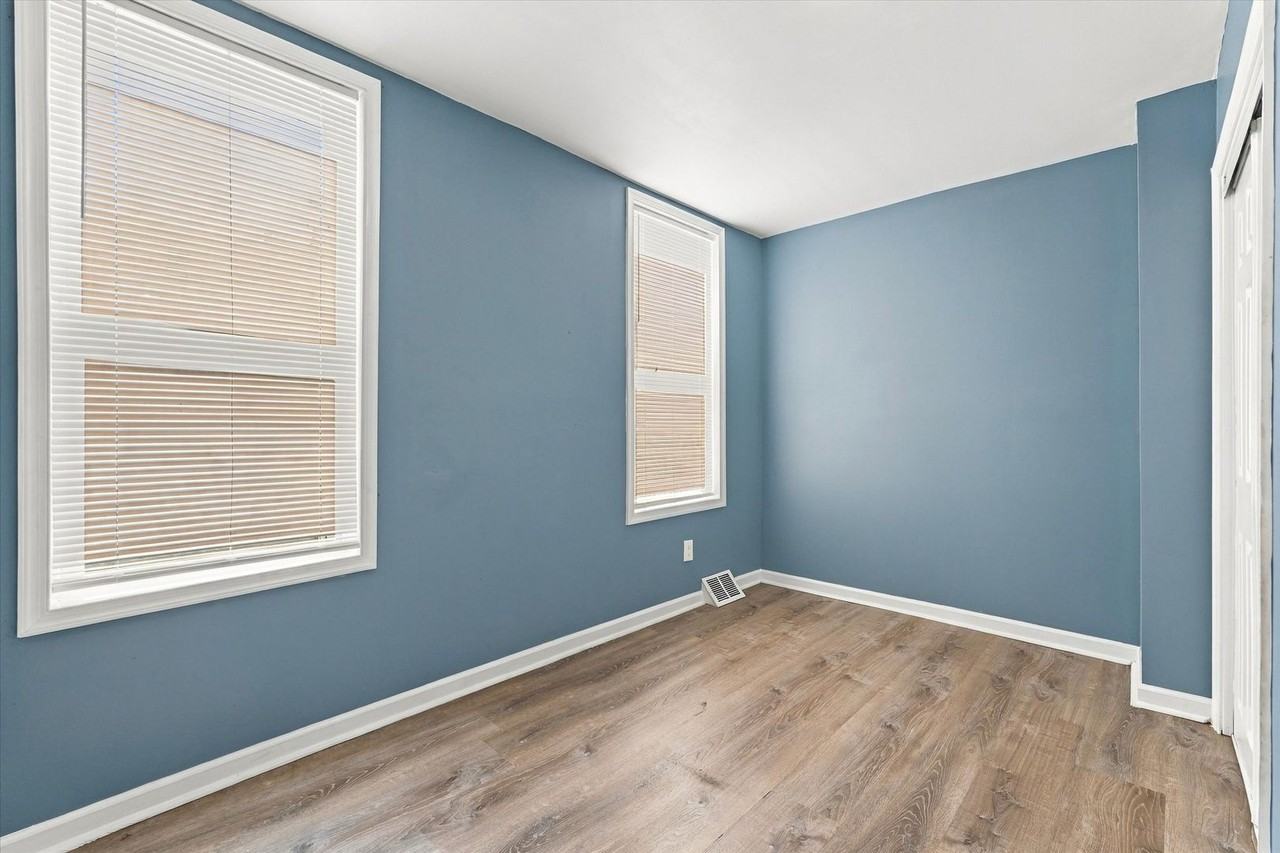 1519 W Oakdale St - Photo 6 of 10