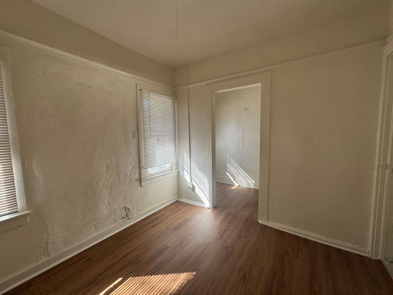 224 W Latham Ave - Photo 6 of 11