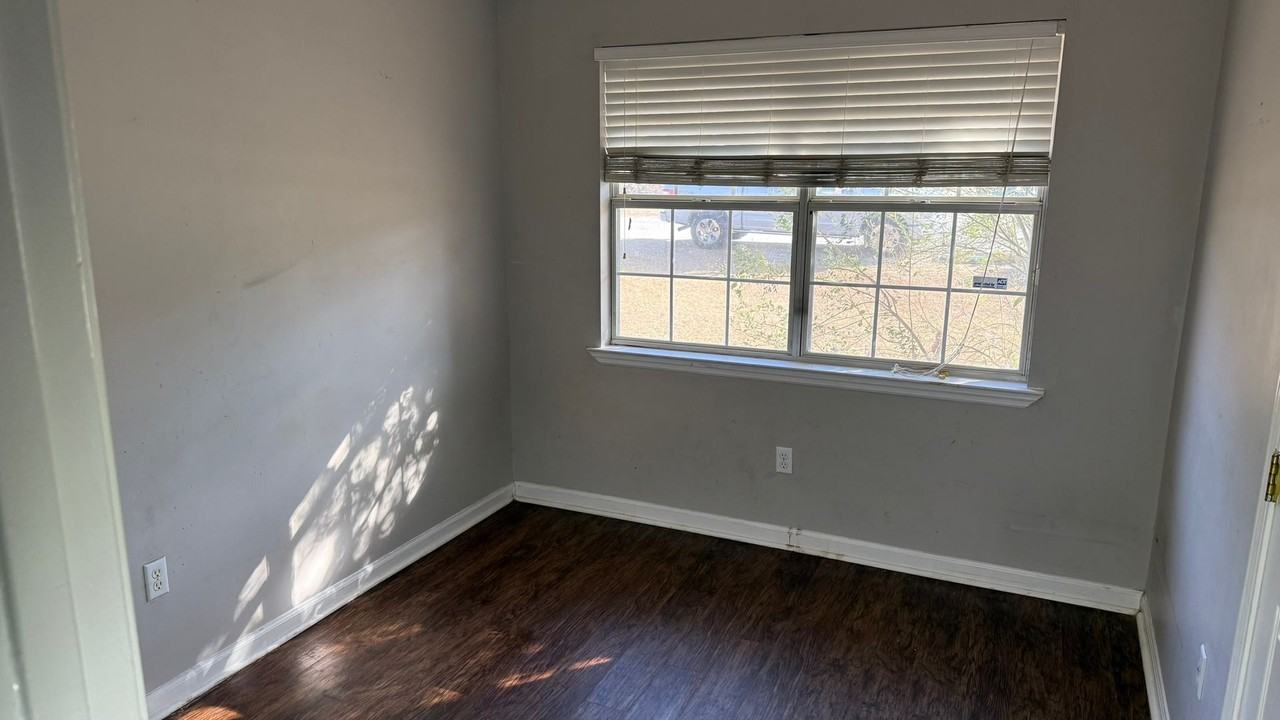 291 Cowart Rd - Photo 7 of 21