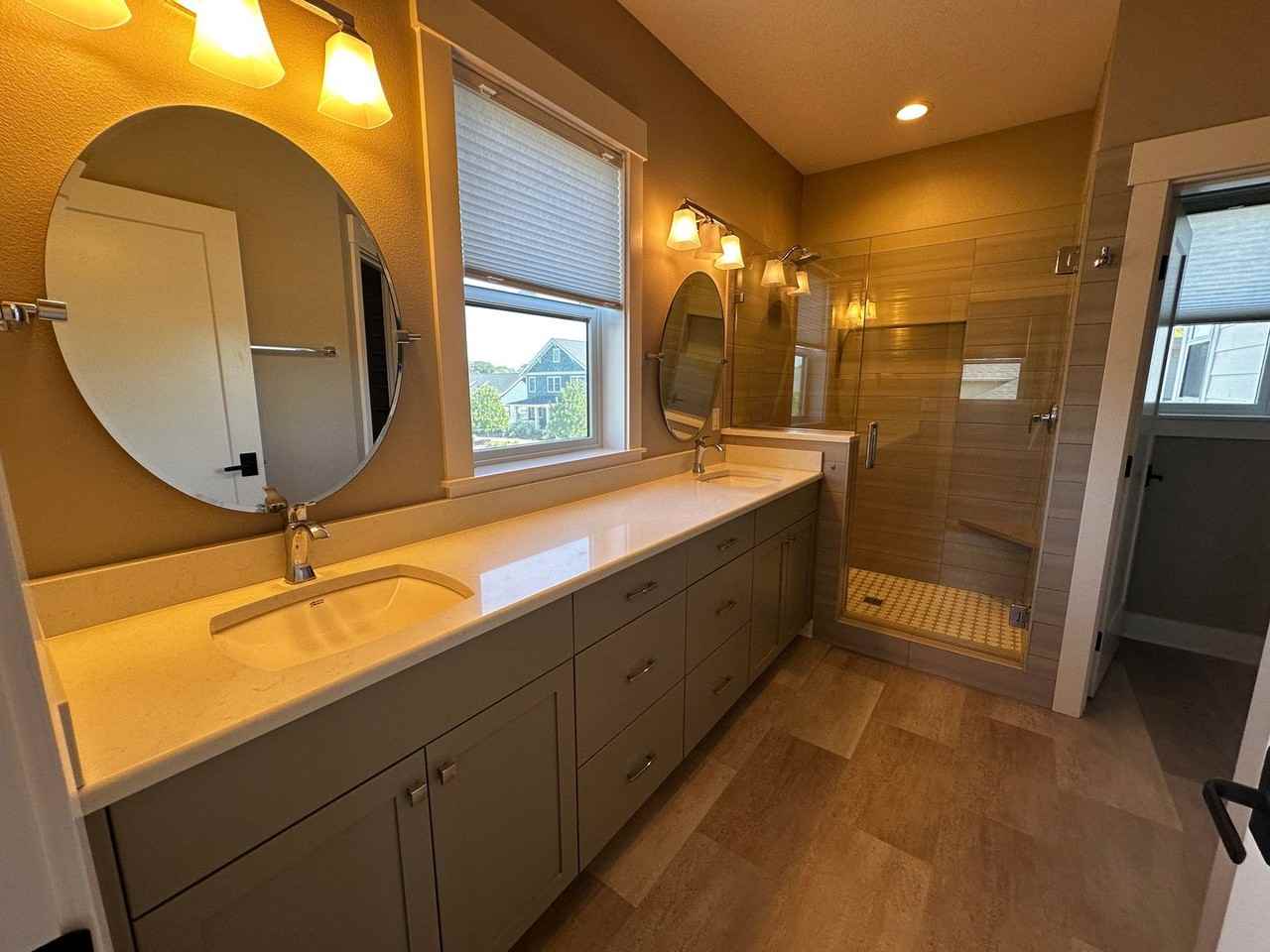 880 Edwards Rd S - Photo 6 of 24