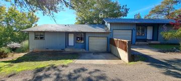 featured image of 1163 Ne Ridge Ave