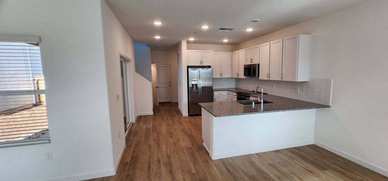 4284 Aura Way - Photo 6 of 48