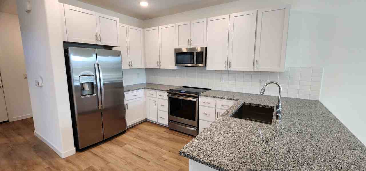 4284 Aura Way - Photo 7 of 48