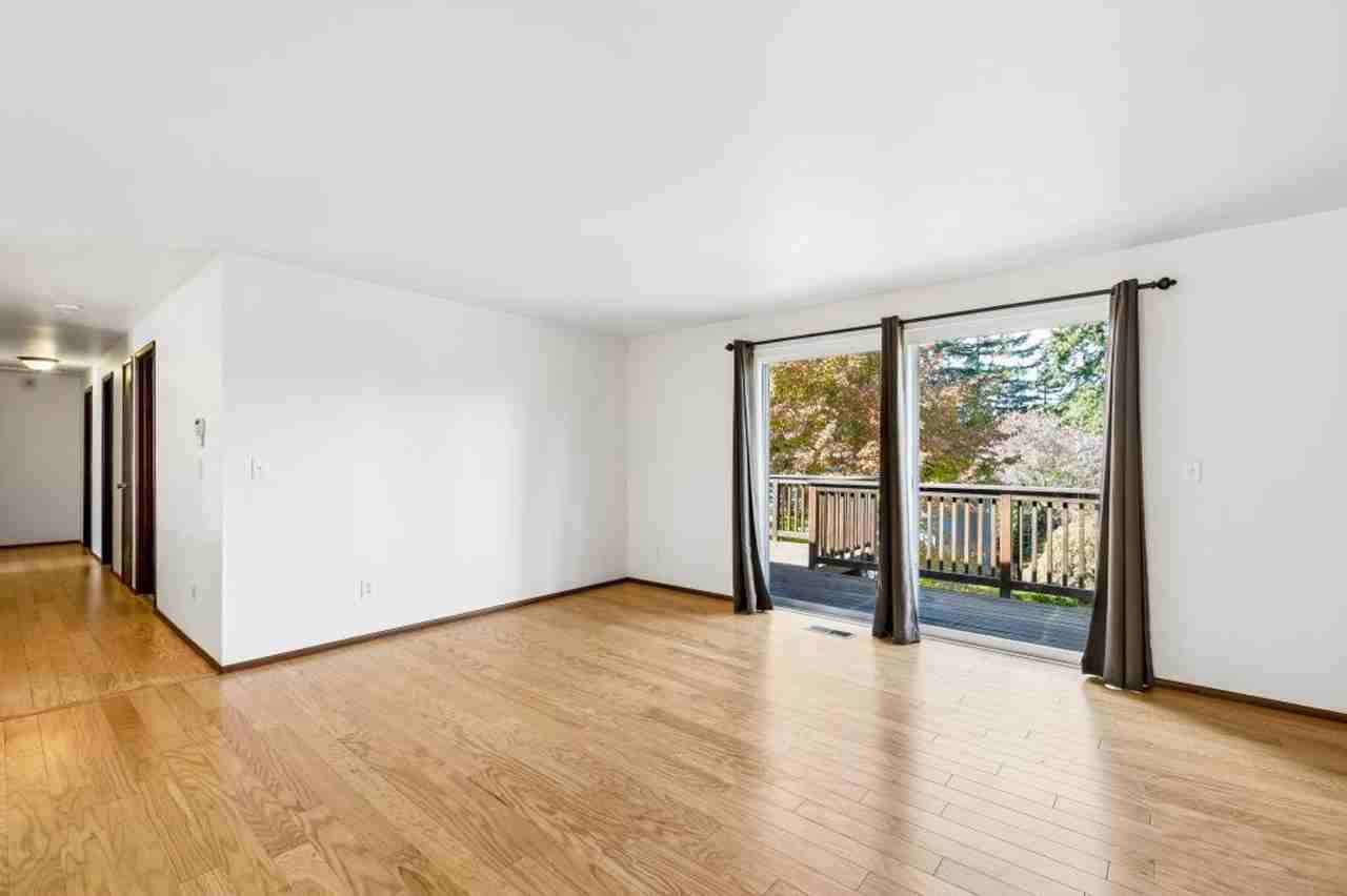 25301 32nd Pl S - Photo 7 of 18