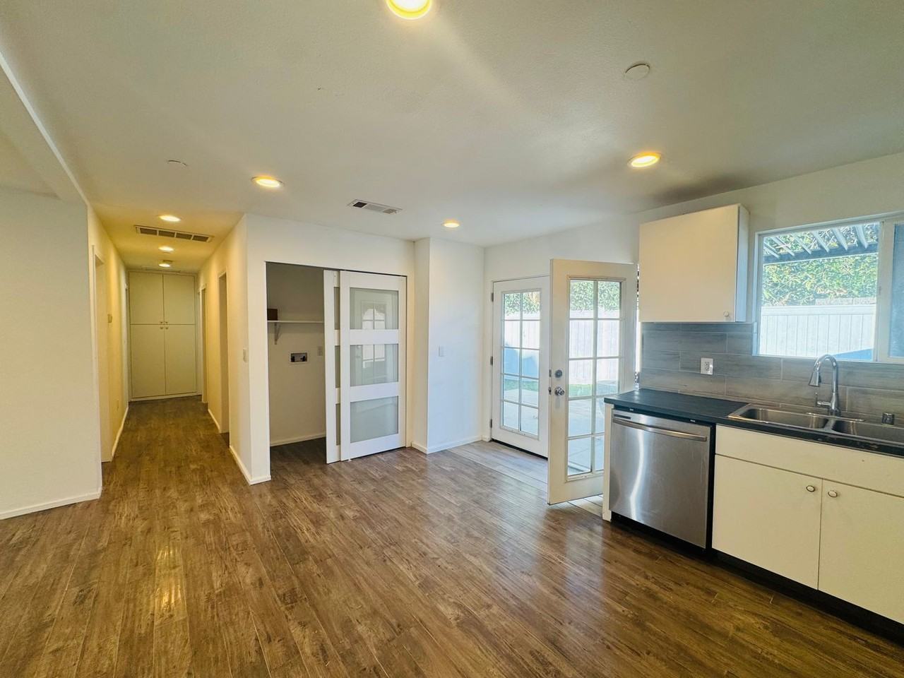 4500 Arch St - Photo 4 of 18