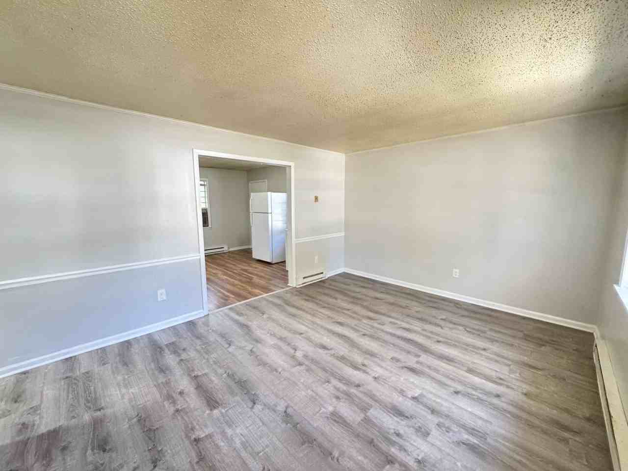 1112 Caldwell St - Photo 3 of 17
