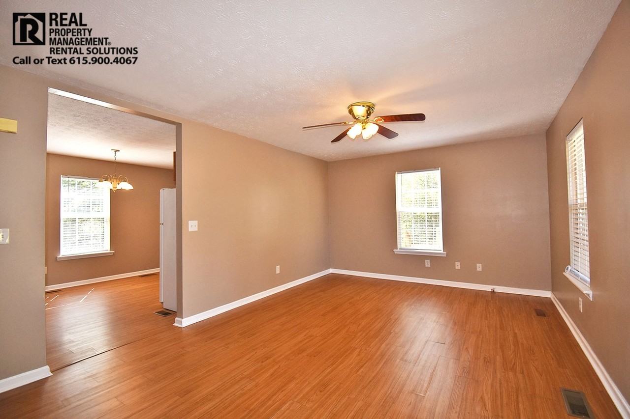 118 S Main St - Photo 6 of 21