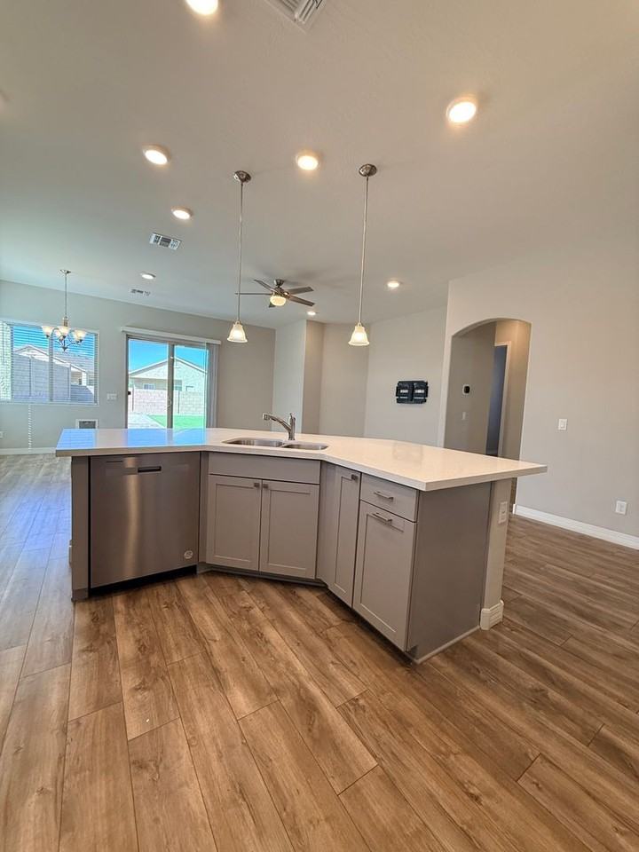 6414 E Marley Ave - Photo 3 of 21