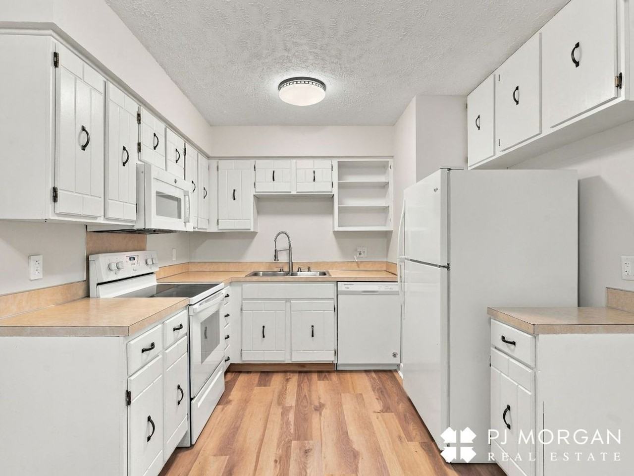 13010 Gertrude St - Photo 4 of 30