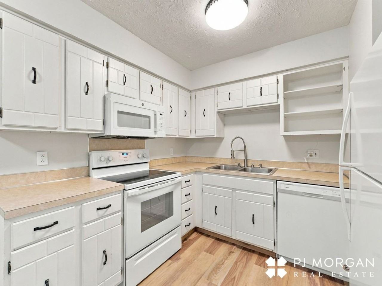 13010 Gertrude St - Photo 5 of 30