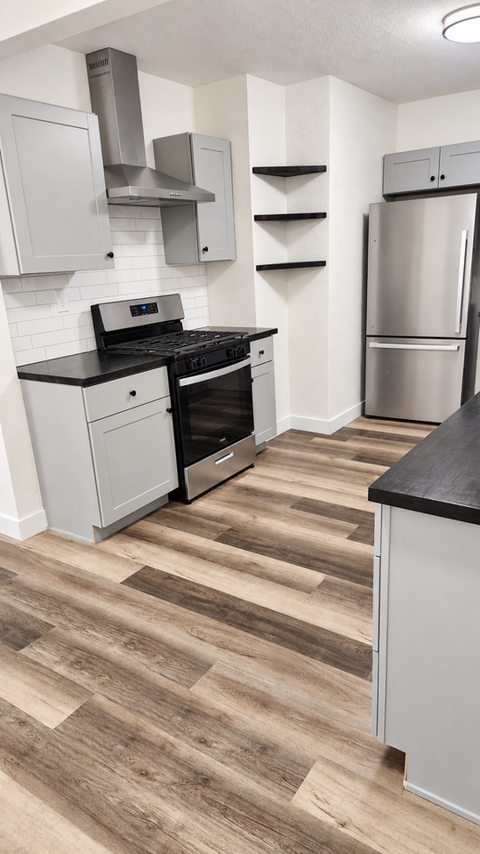 2574 Freebridge St - Photo 3 of 11