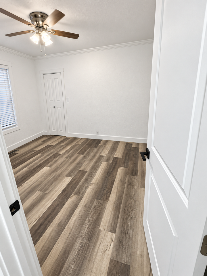 2574 Freebridge St - Photo 4 of 11