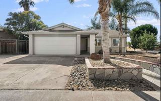 featured image of 1694 Arrowhead Ave