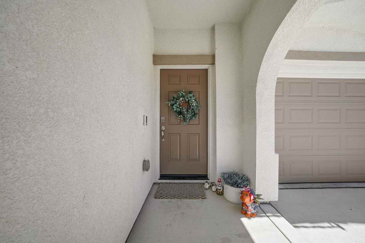 3216 Center Dr - Photo 4 of 44