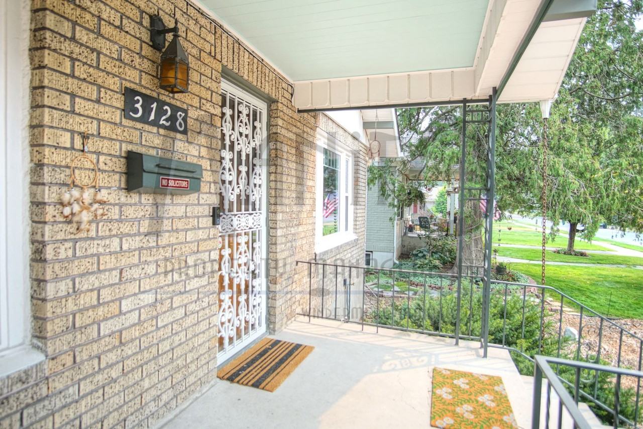 3128 W Glass Ave - Photo 2 of 18