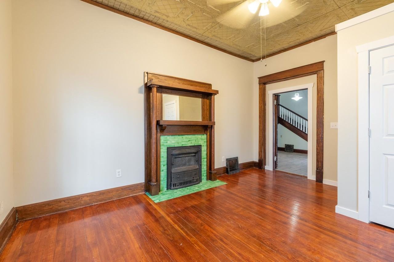 737 S Market Ave - Photo 5 of 13