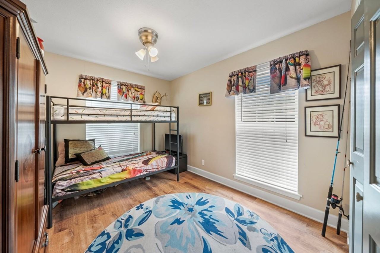 139 Eickenroht Rd - Photo 3 of 17