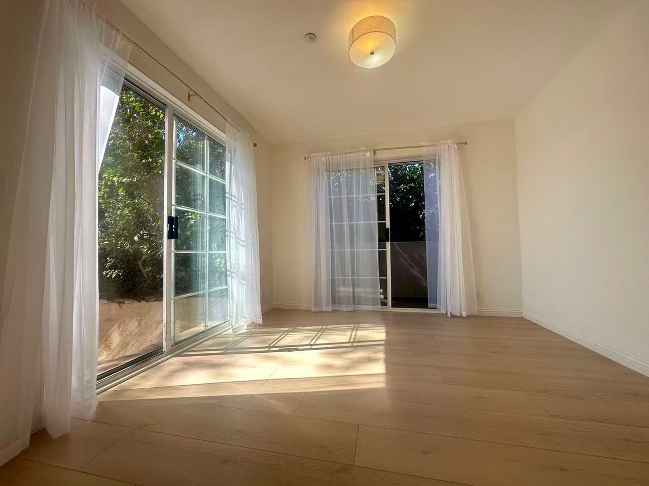 1033 W Duarte Rd #A - Photo 3 of 15