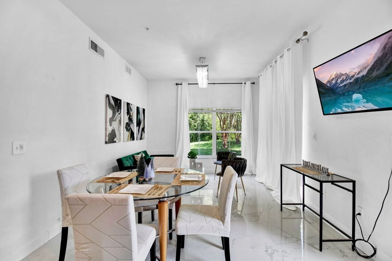 2290 San Vital Dr - Photo 4 of 41