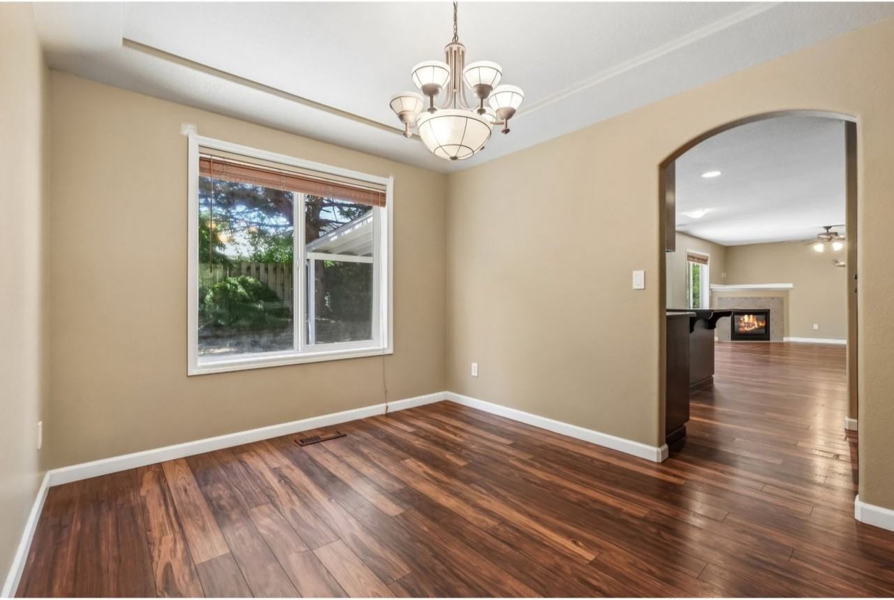 1612 Se 187th Pl - Photo 5 of 21