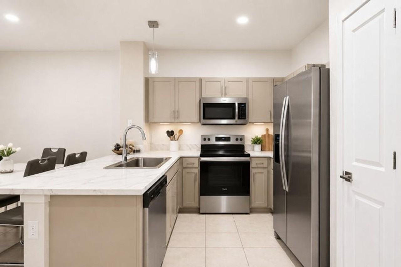 113 Bandol St - Photo 2 of 17