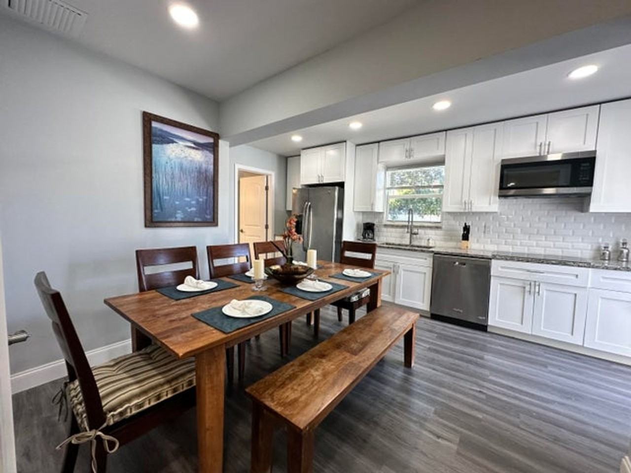520 Hampton Rd - Photo 2 of 14