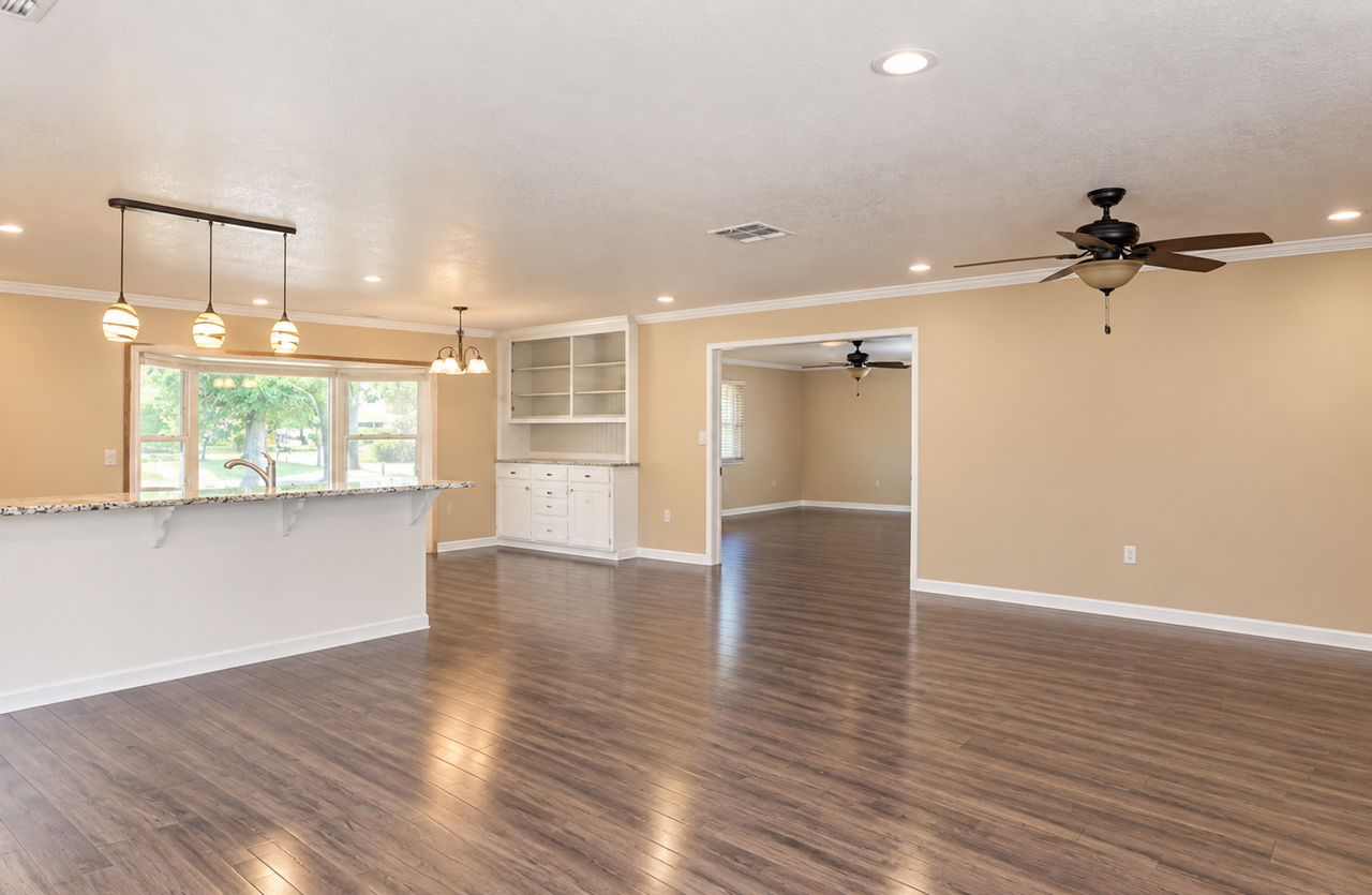 2986 Godman Ave - Photo 5 of 13