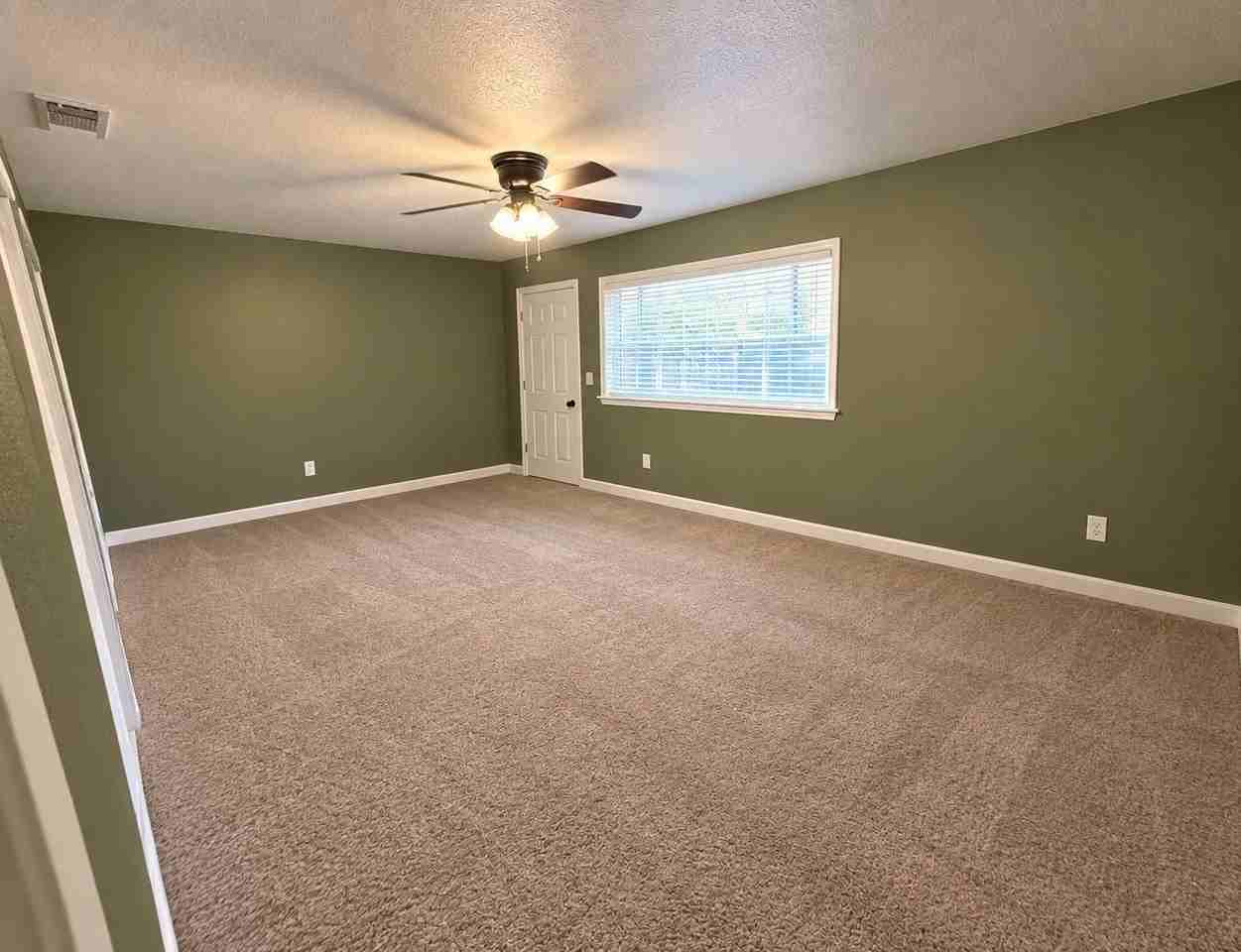 2986 Godman Ave - Photo 6 of 13