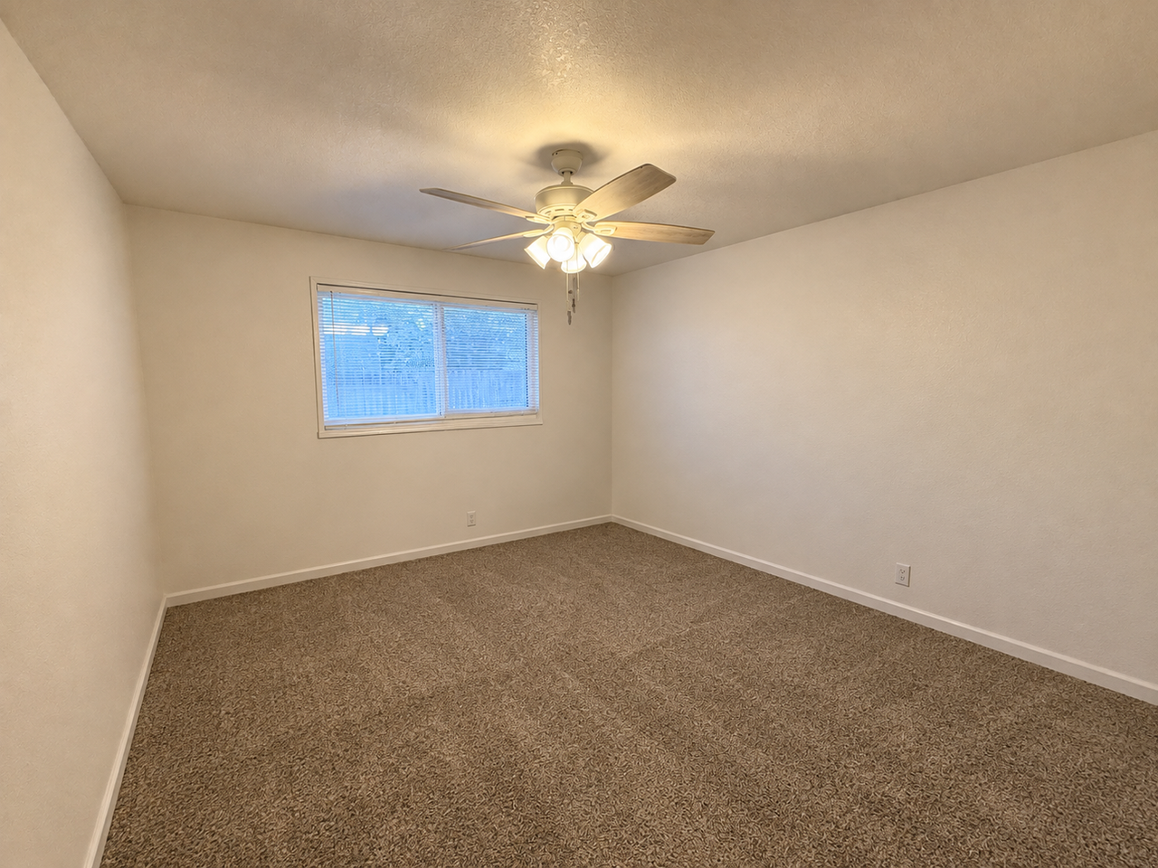 2986 Godman Ave - Photo 7 of 13