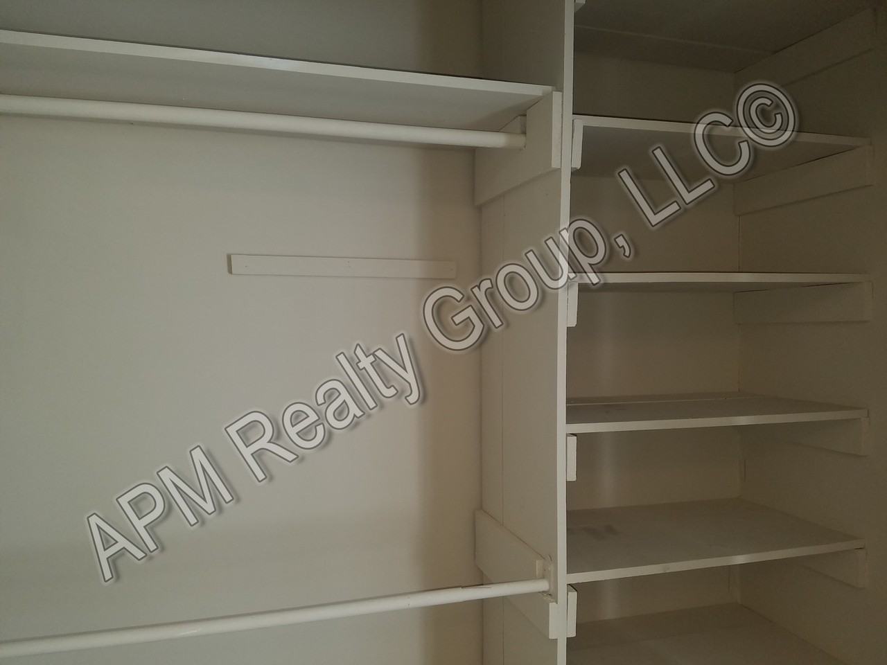 129 Manorwood Ct Apt B - Photo 5 of 20