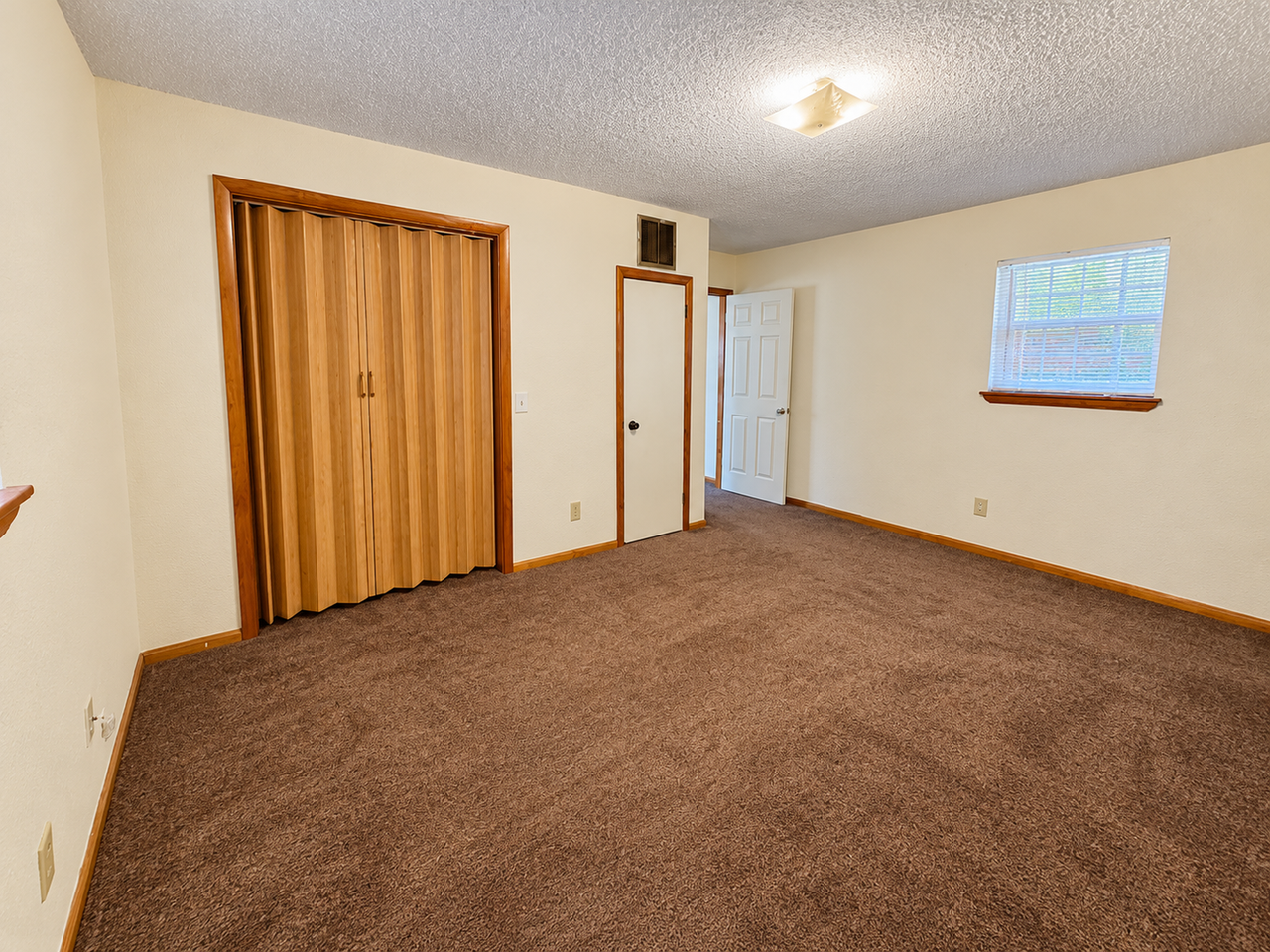 806 N Choctaw Ave - Photo 5 of 10