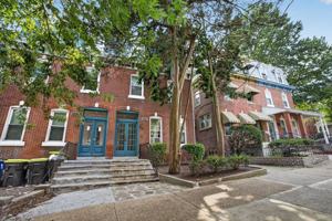 featured image of 1020 W 8th St
