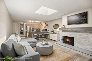 featured image of 100 E Dean St #3D