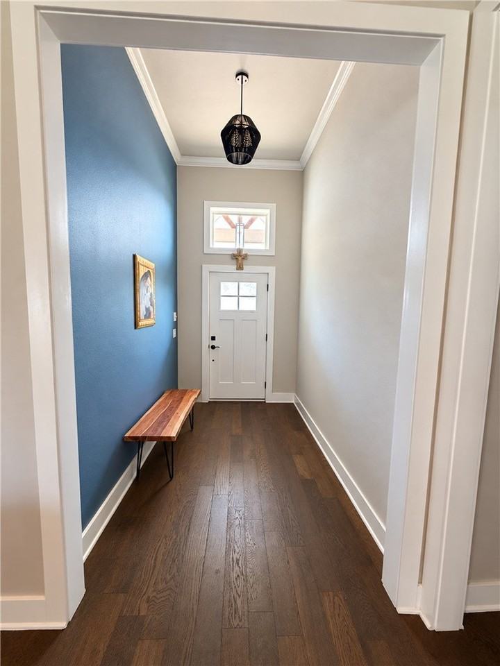 6414 S 62nd St - Photo 4 of 43