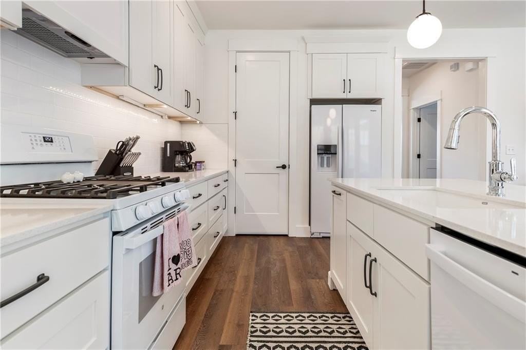 332 N Fletcher Ave - Photo 7 of 25