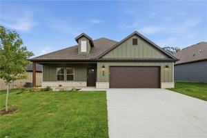 featured image of 407 W Hondo St