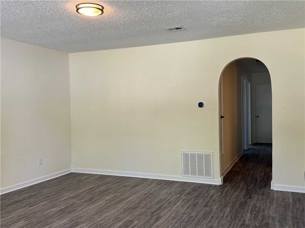 920 W Granite St - Photo 2 of 16