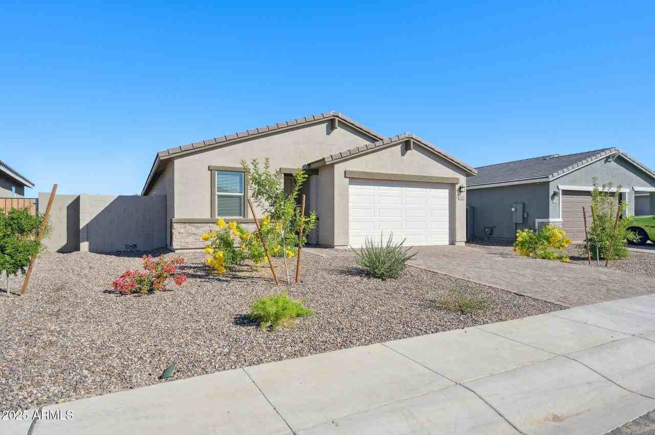 4328 W Janie St - Photo 2 of 31