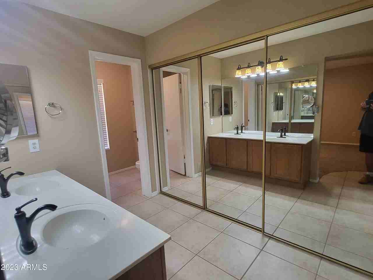 9126 W Maui Ln - Photo 5 of 19