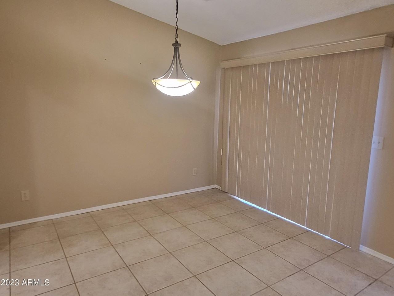 9126 W Maui Ln - Photo 6 of 19